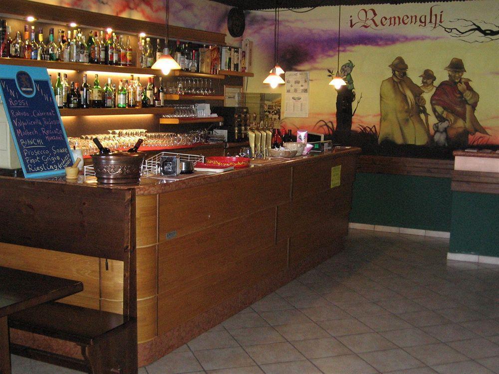 Hotel Cristina San Rocco di Piegara ภายนอก รูปภาพ