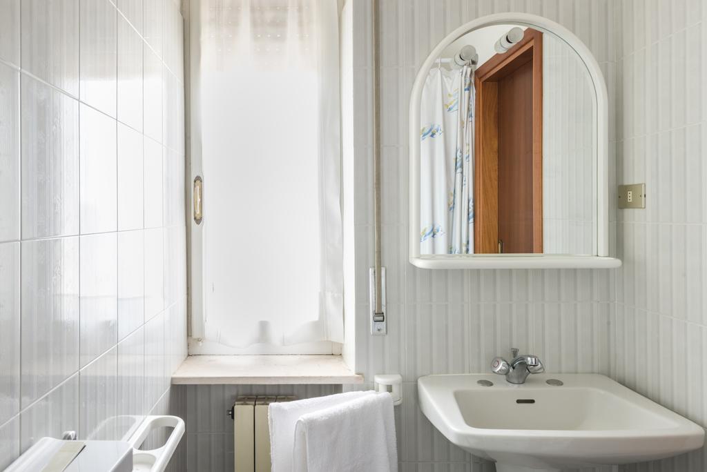 Hotel Cristina San Rocco di Piegara ภายนอก รูปภาพ