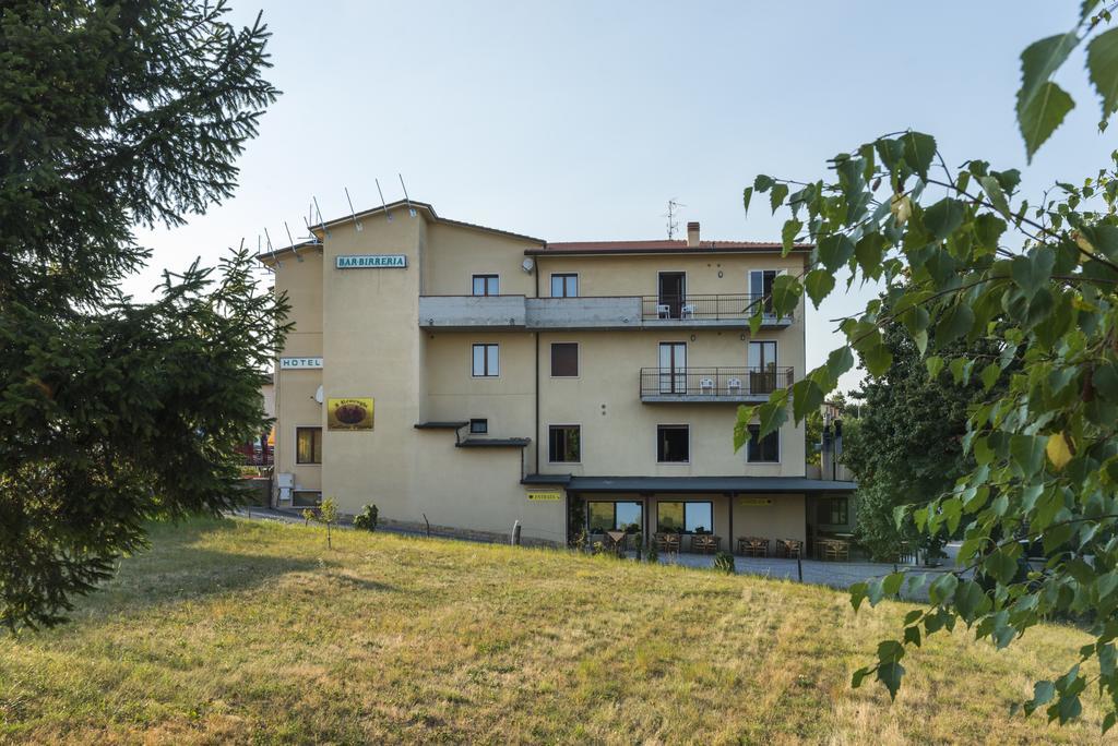 Hotel Cristina San Rocco di Piegara ภายนอก รูปภาพ
