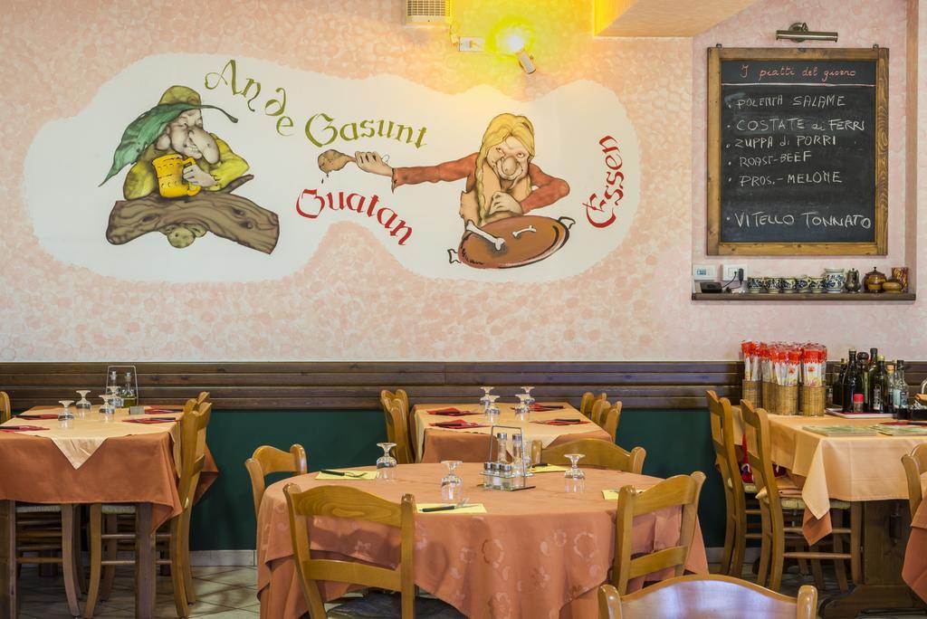 Hotel Cristina San Rocco di Piegara ภายนอก รูปภาพ